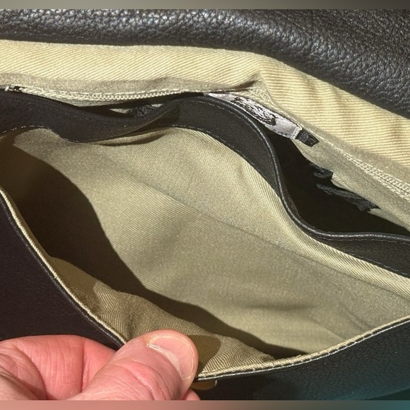 JP Ourse & Cie Black Leather Crossbody - Picture 6 of 9